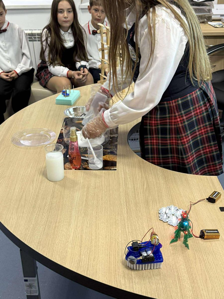 565702974_1330084078770427_1014047070194741142_n